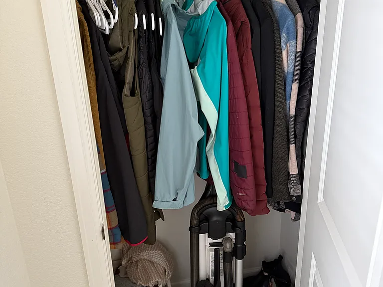 Coat closet