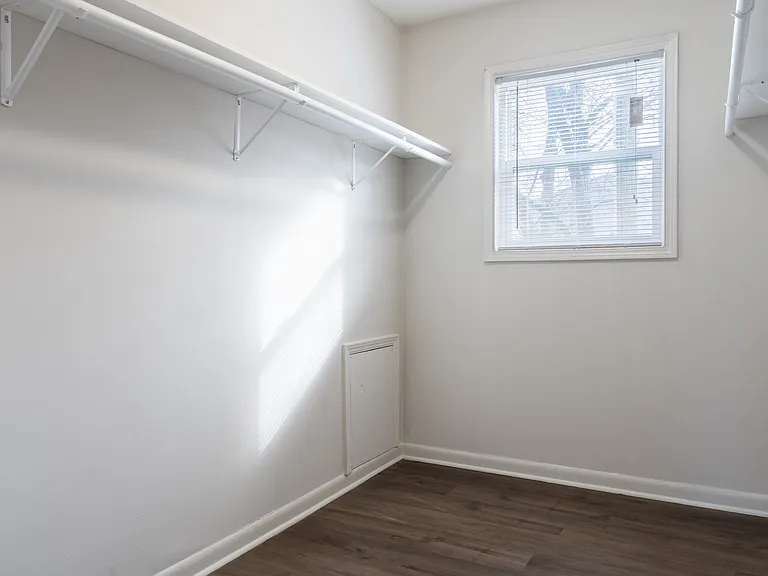Baba Flats — Photo 14