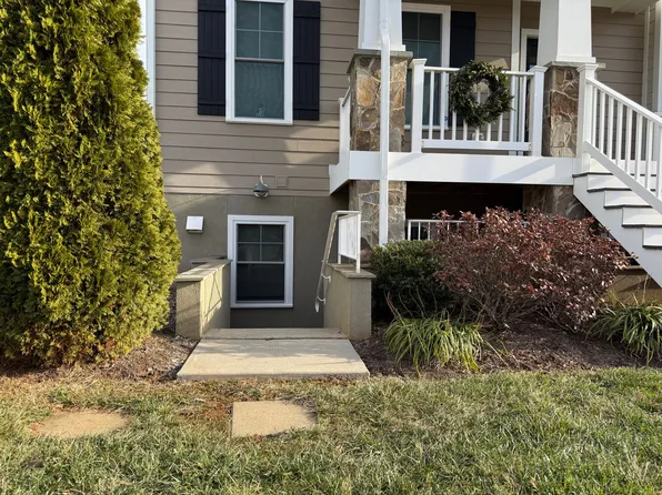 514B Trailside Dr, Charlottesville, VA 22911