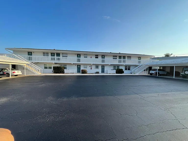 2186 Highway A1A #6 — Photo 5