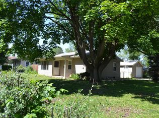 66 Ash St, Carpentersville, IL