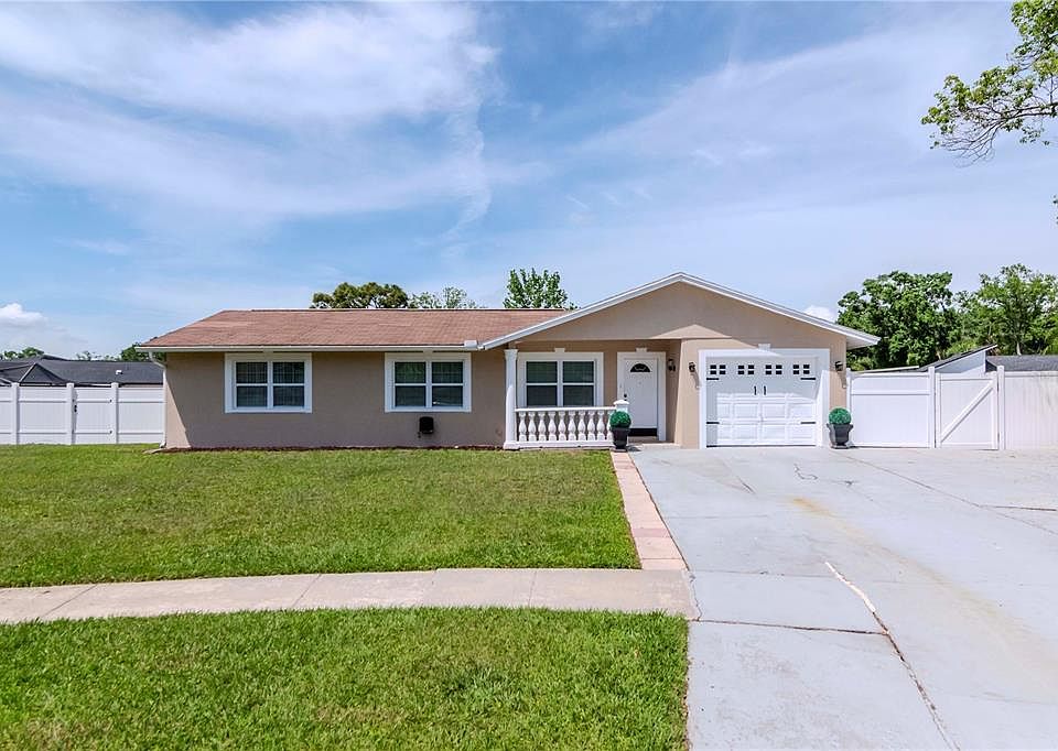 1st image of 10705 KNOLLSWAY COURT