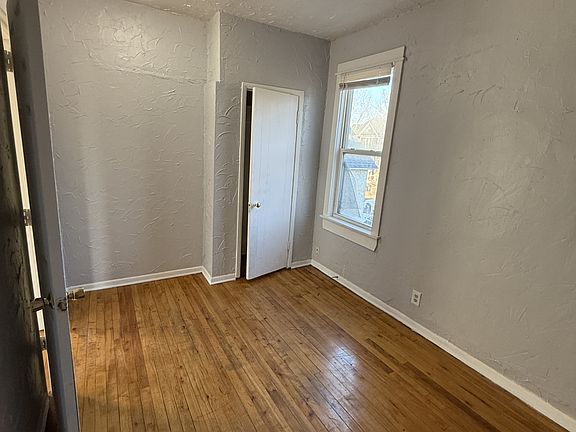 5th image of 799 Park St #2