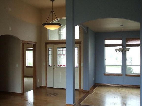 2nd image of 253 Sell Ln