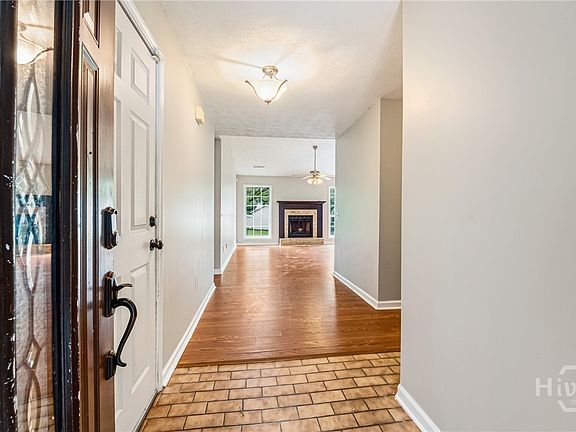 4th image of 1004 Orchard Mill Court