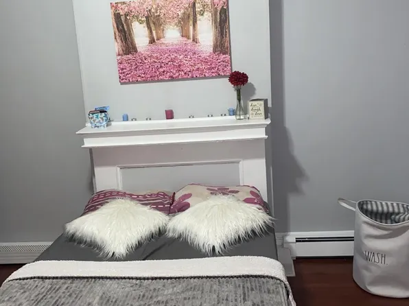 54 Saint Pauls Avenue image 9 of 12