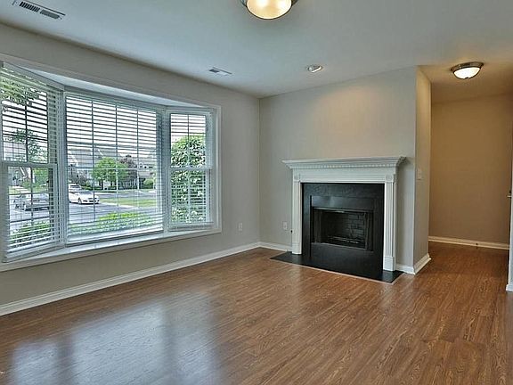 2nd image of 512 Jurich Ct