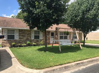 102 E Ila St, Elgin, TX 78621