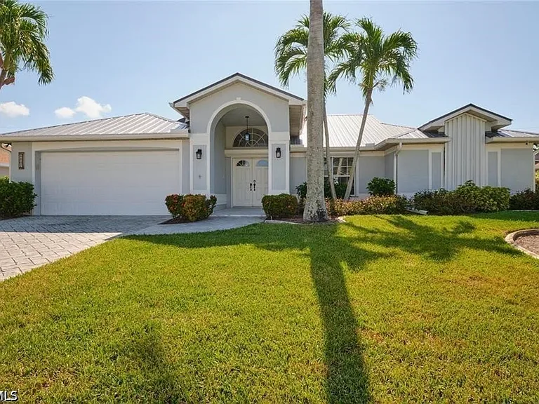 5507 SW 14th Pl — Photo 1