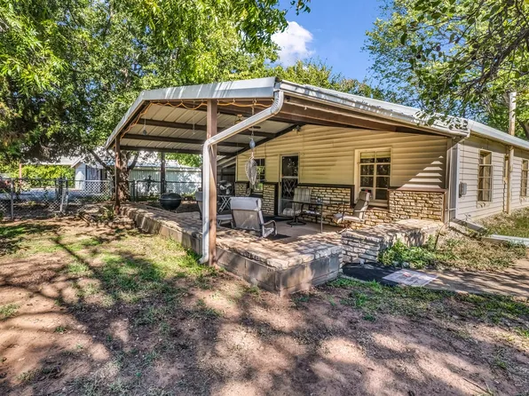 130 Ebner St, Graford, TX 76449