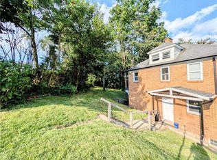 213 N 5th St, Jeannette, PA 15644
