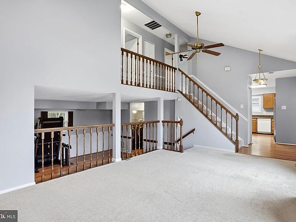 2nd image of 291 Tolstoy Ln