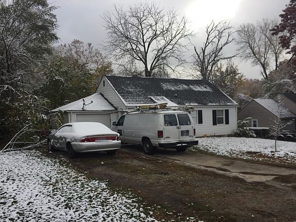 3rd image of 3035 S 9th Pl
