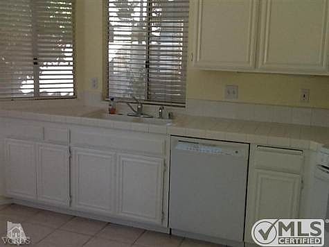 2nd image of 655 Ivywood Ln Unit B