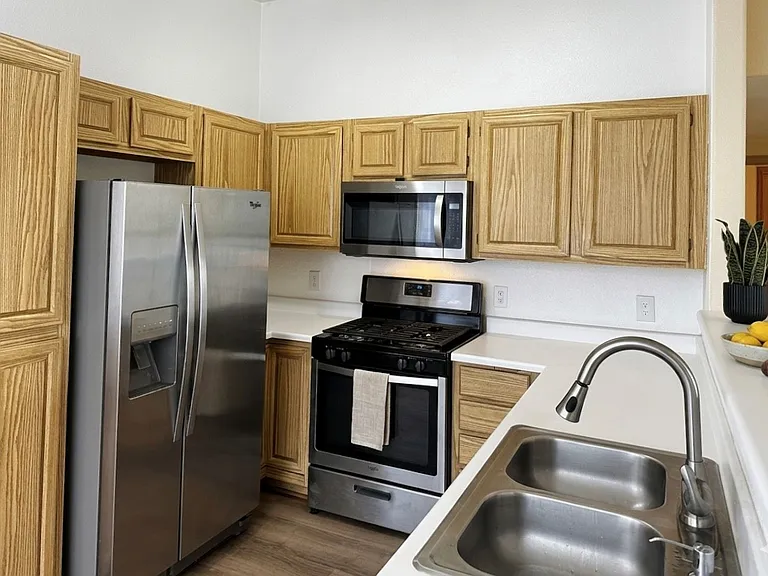 3712 Cactus Creek Ct — Photo 4