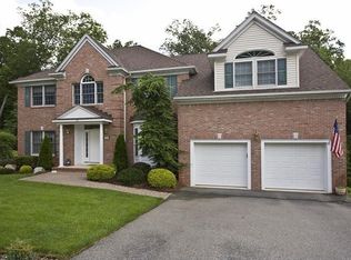 604 Bridle Path, Wyckoff, NJ 07481