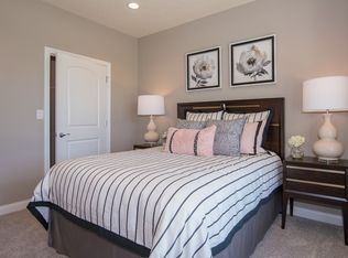 943 Countryside Crossing Way, Avon, IN 46123