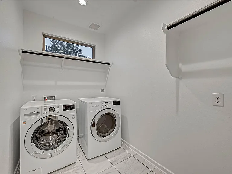 115 Sugar Peak Ct — Photo 15