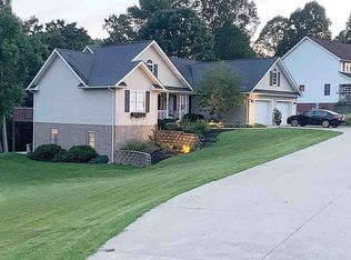 419 Hammer Mill Rd, Wurtland, KY 41144