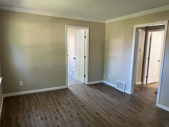 3rd image of 10330 Saint Arthur Ln