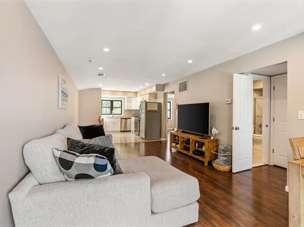 343 Harold Street image 12 of 22