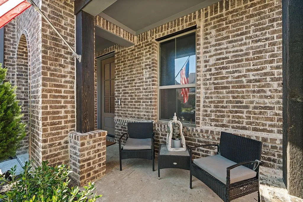 3 bed, 3.0 bath, 2345 sqft, $3,000 — Photo 4