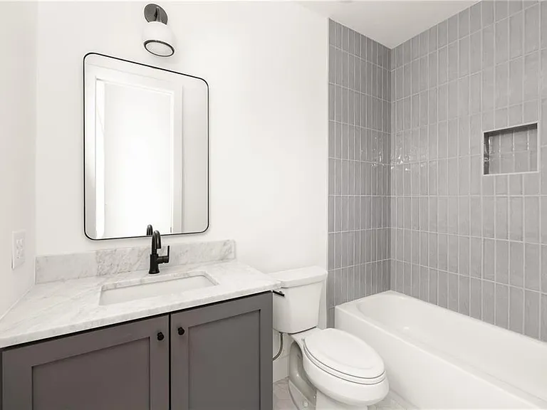 10904 Serenbe Ln — Photo 16