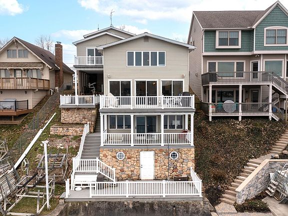 5th image of 4036 E Forest Glen Ave