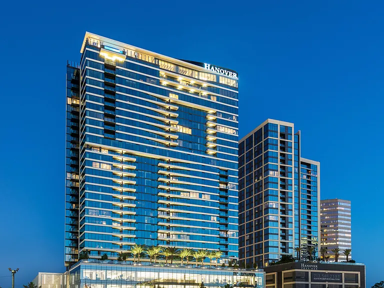 Hanover BLVD Place