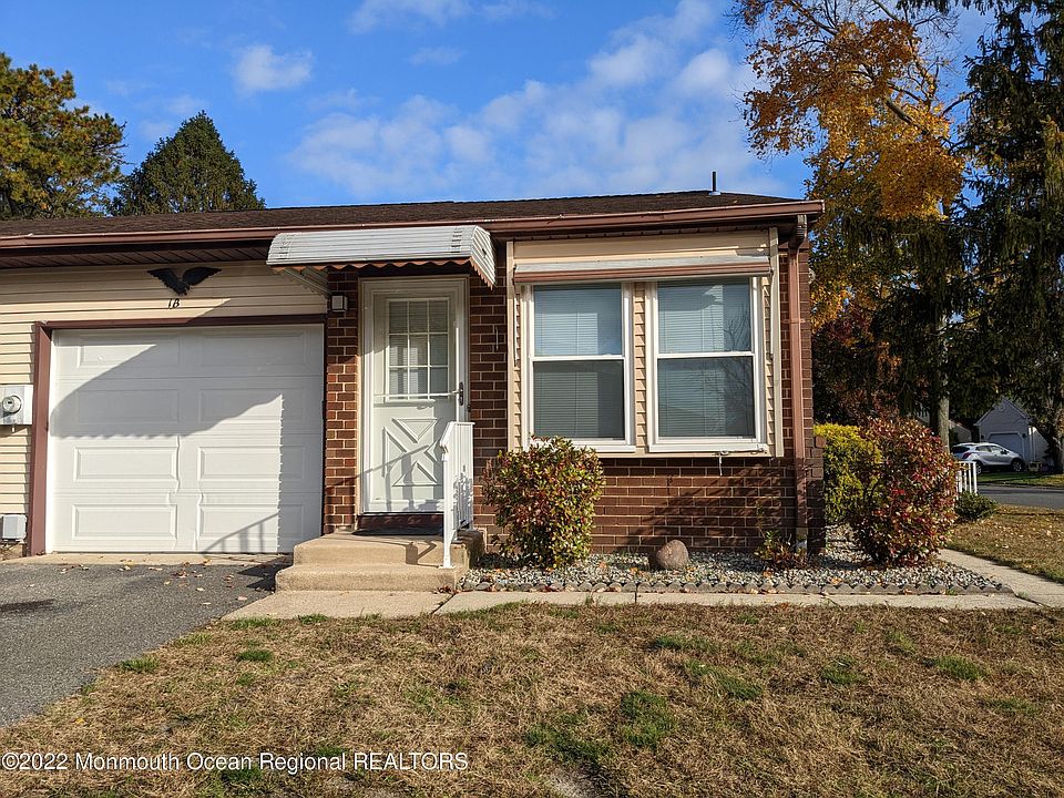 1st image of 1B Stonybrook Ct