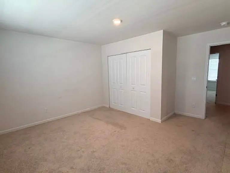 526 Leven Dr — Photo 13