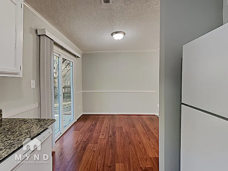 5716 Lambrook Ct — Photo 5