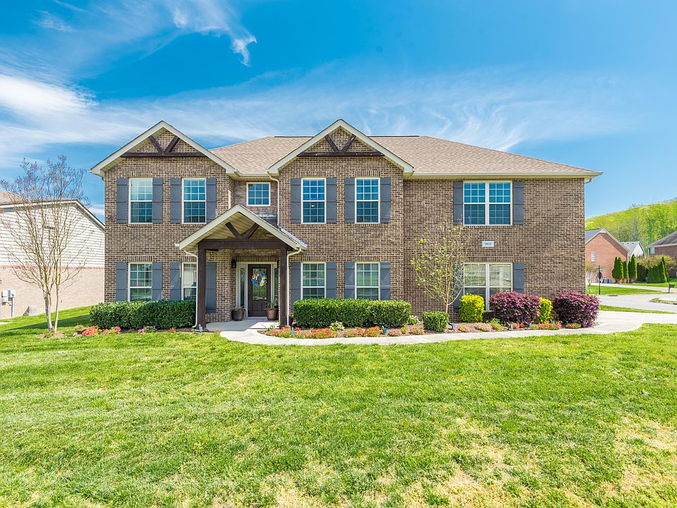 1st image of 1801 Falcon Pointe Dr
