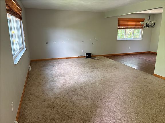 5th image of 323 Morrow Dr