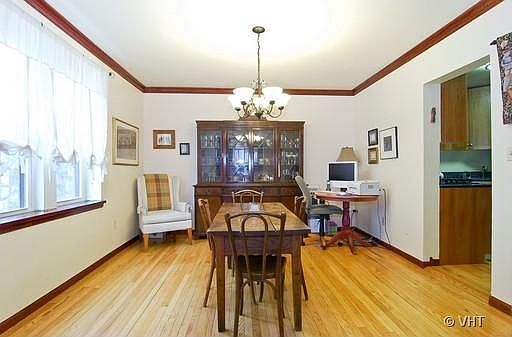 5th image of 726 W Buena Ave APT B