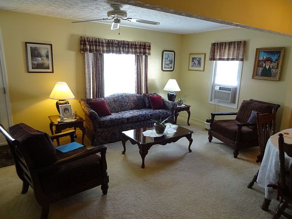 4th image of 698 Robinwood Ave