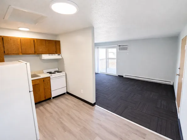 Woodland Meadows., 3315 E 15th St #48, Des Moines, IA 50316
