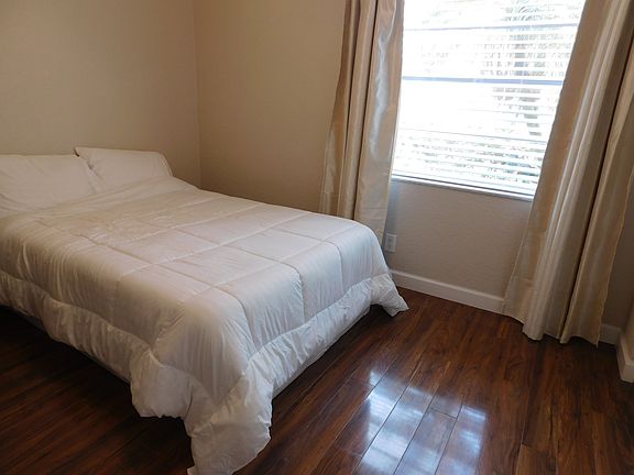 5th image of 1028 Twin Lakes Dr #21-C