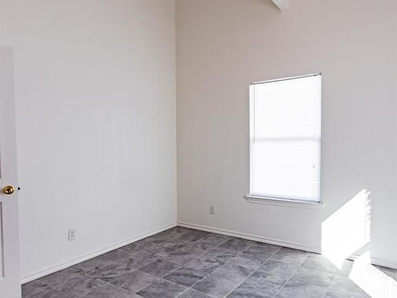 3rd image of 8927 French Dr