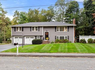 15 Stonybrook Rd, Medfield, MA 02052