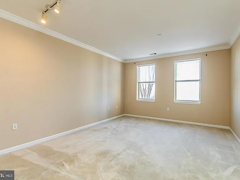 23 Pierside Dr #229 — Photo 22