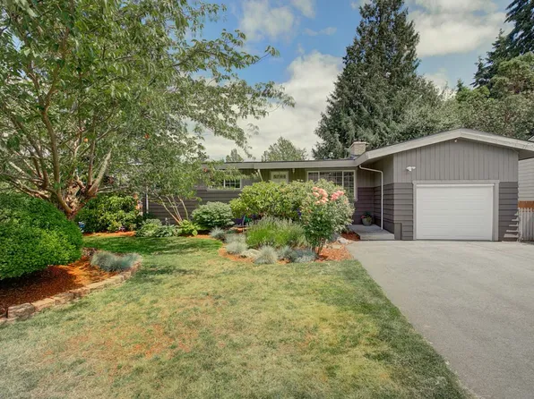 20607 81st Ave W, Edmonds, WA 98026