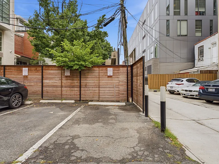 1340 Q St NW #23 — Photo 17