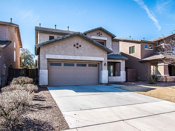 3rd image of 44161 W Garden Ln