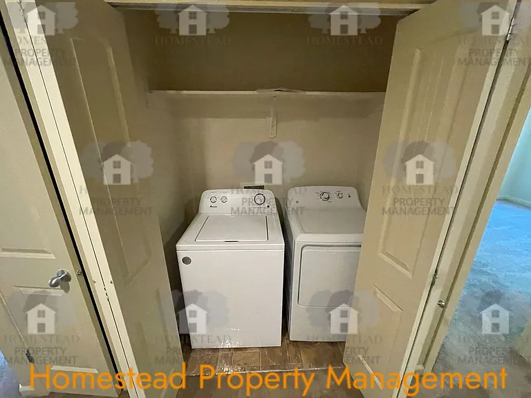 400-468 S Catron St — Photo 11