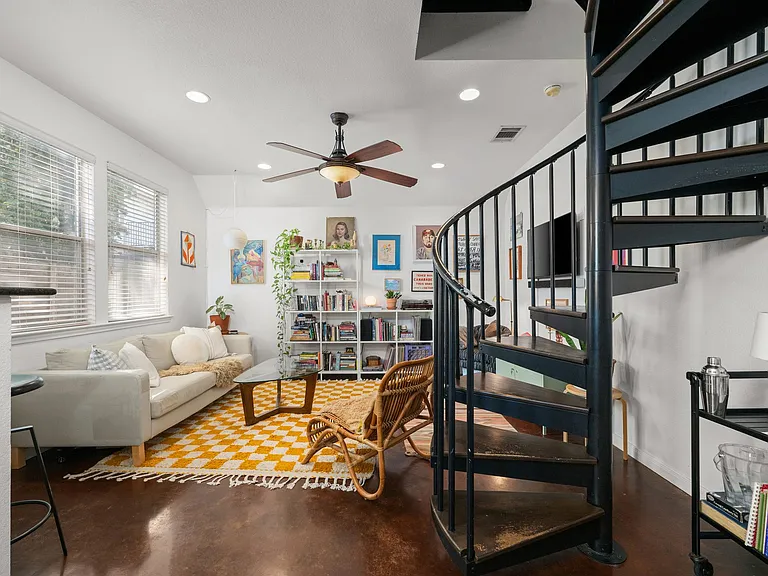 1610 Willow St #B — Photo 9