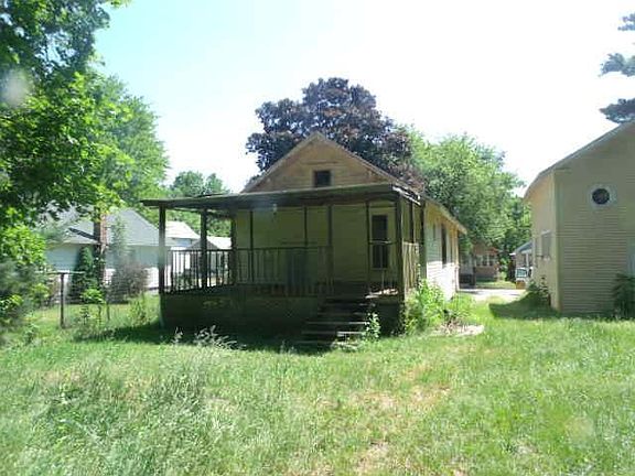 2nd image of 111 S Sharon Ave