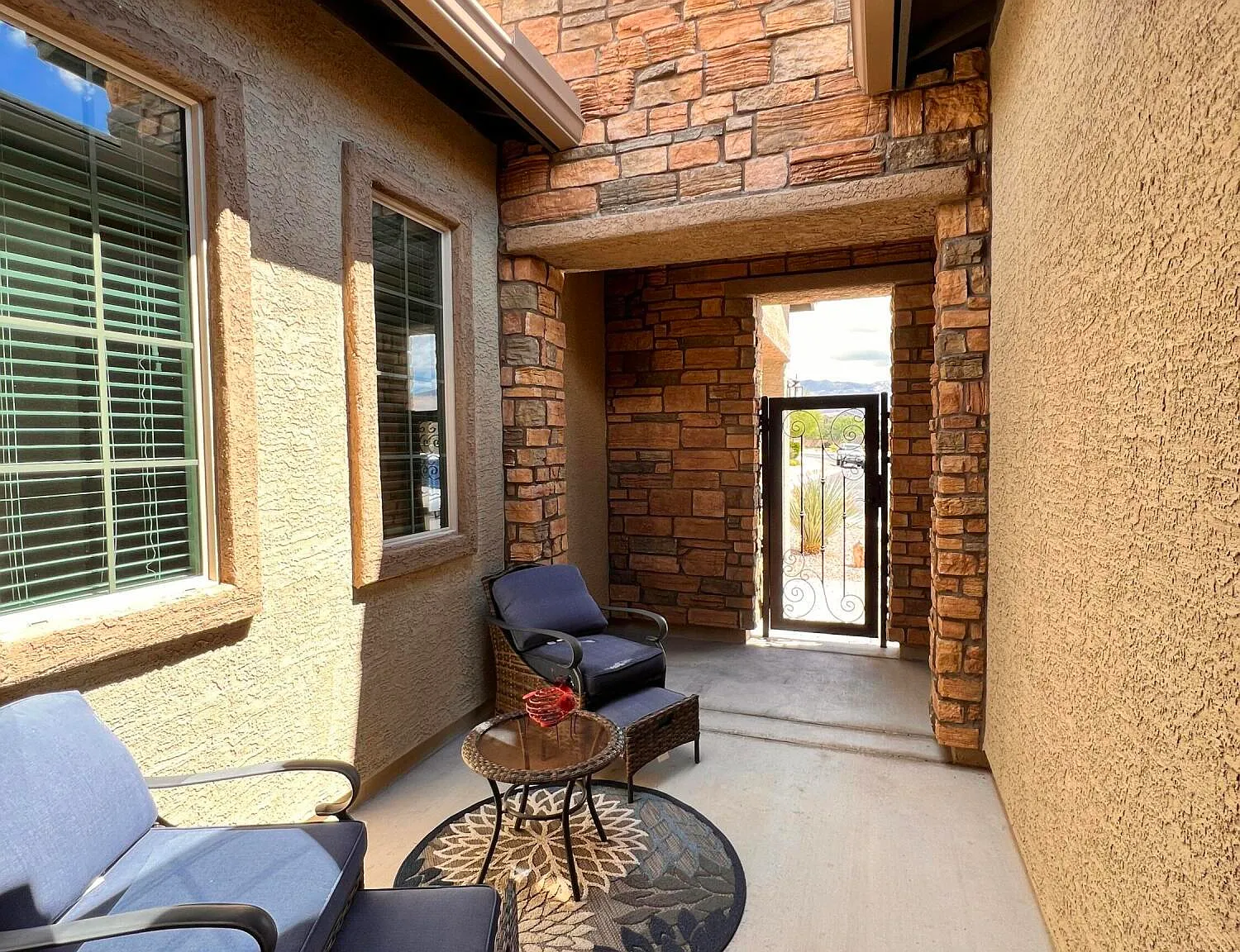 3 bed, 2.5 bath, 2278 sqft, $3,500 — Photo 4