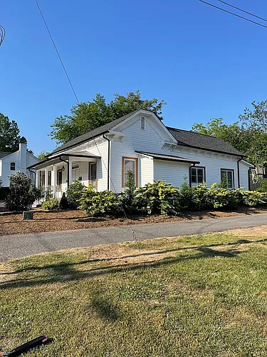 400 S Sanford St #B Photo 1