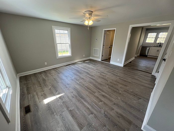 271 Poole St, Woodruff, SC 29388 Zillow